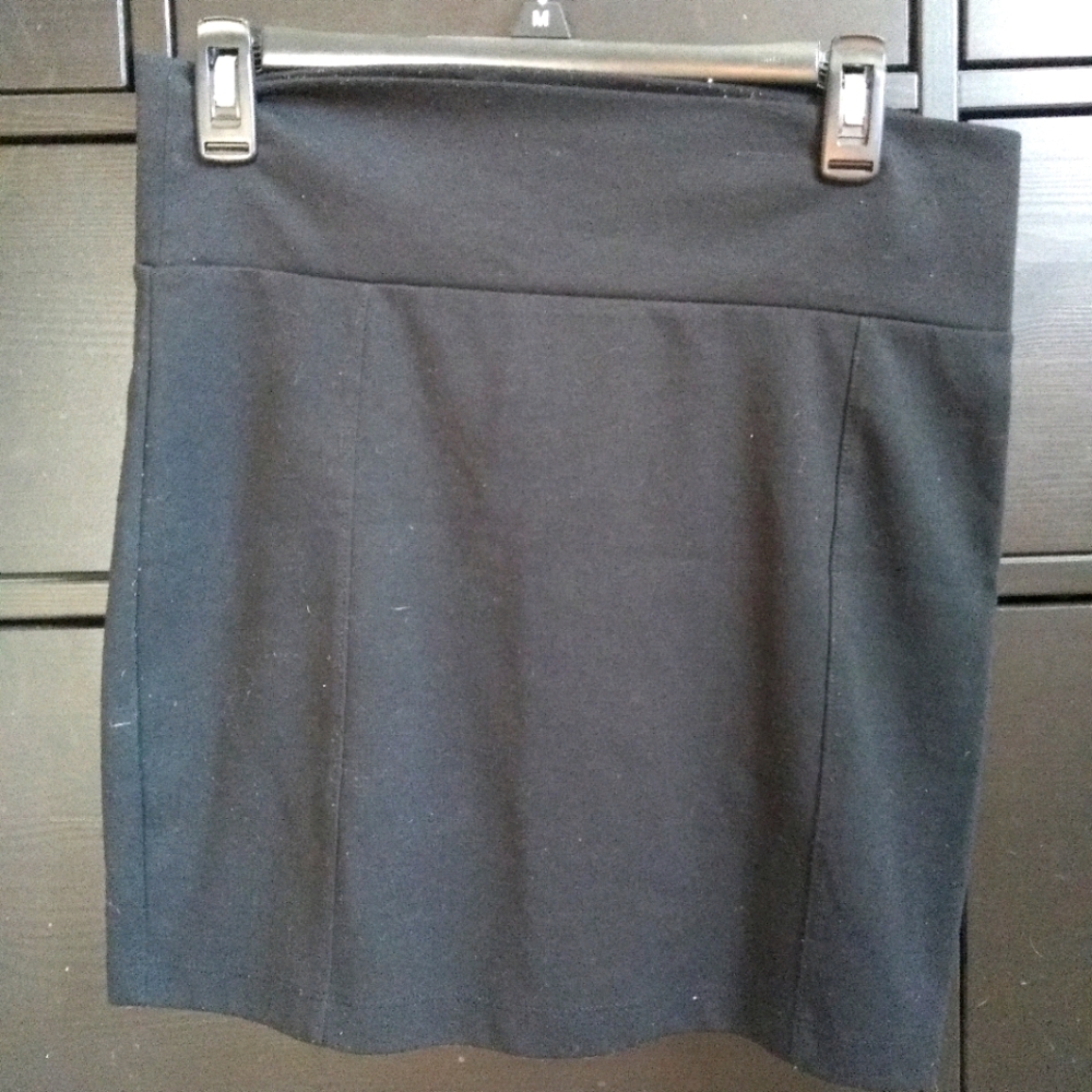 Mini pencil skirt